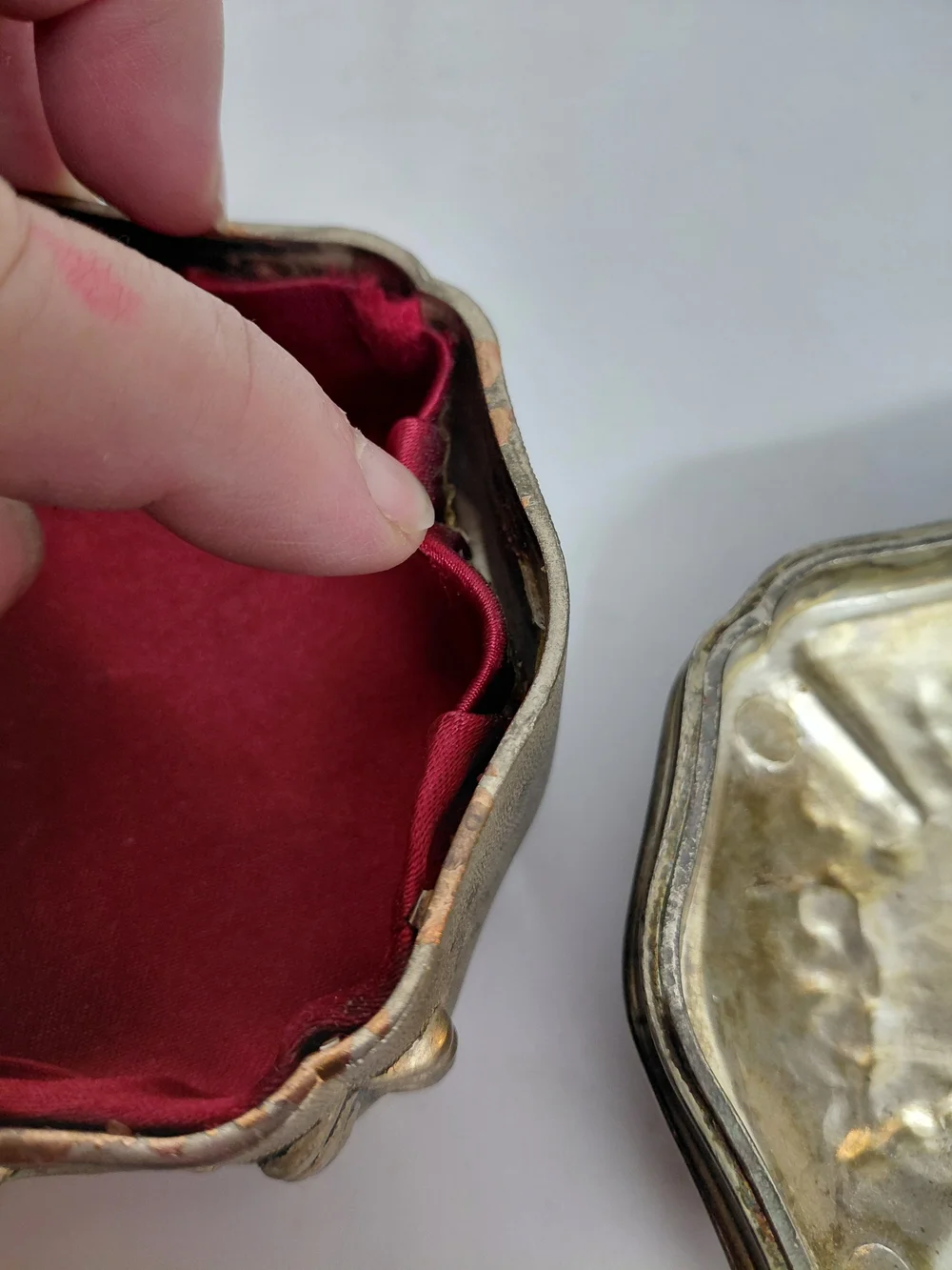 Vintage Jewelry Trinket Box Rose Design Silver Plated Footed